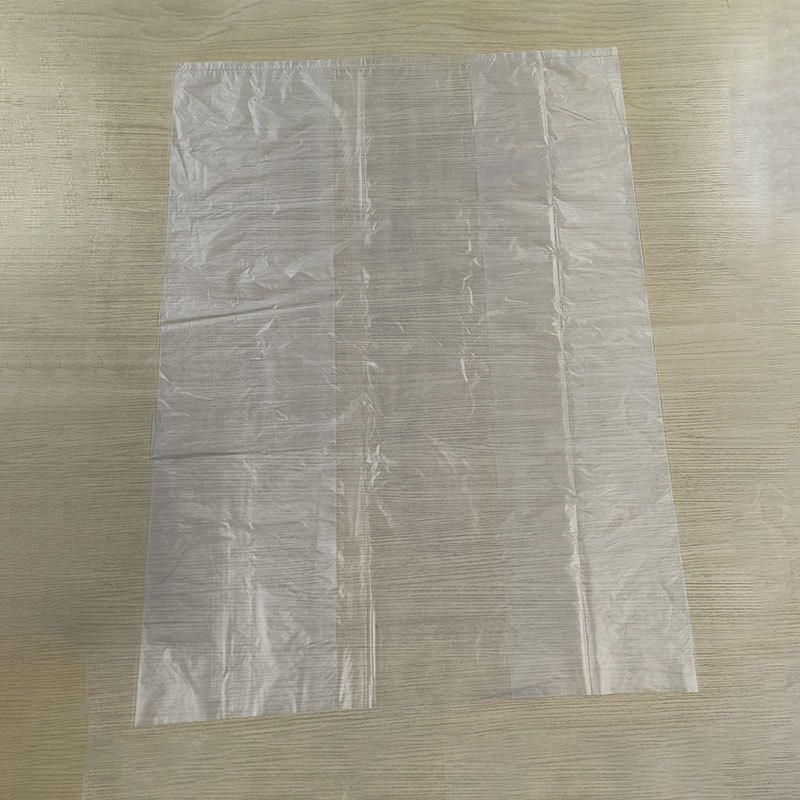 How does an accordion-style folding structure enable storage bags to expand and fold flat as needed?